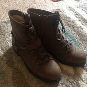 Ugg Women’s Lace-up Boots